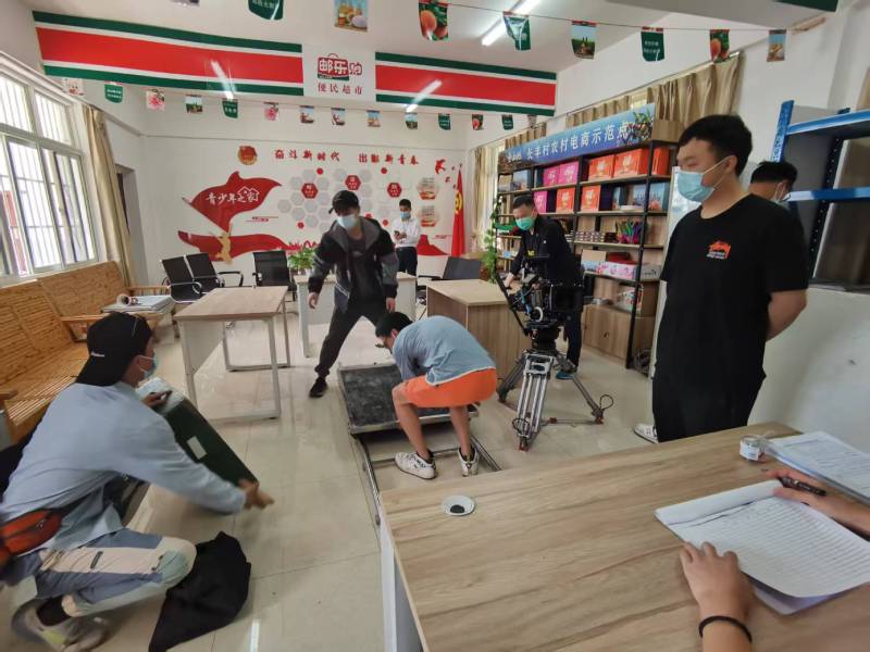 修文县广告片拍摄公司：极简主义践行者，少即是多的视觉哲学